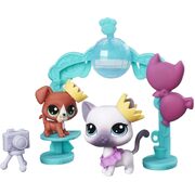 Littlest Pet Shop School Dance Smiles #88 Danely Kingman, #70 Plumella Crowne