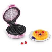 Mini Brands Really Works Magic Cook Kitchen Capsule (Series 1) - Waffle Maker