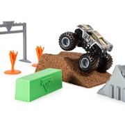 Monster Jam Dirt Deluxe Set With Kinetic sand Max-D Maximum Destruction