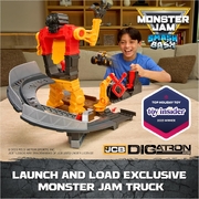 Monster Jam Smash & Bash SmashBot 1:64 Playset