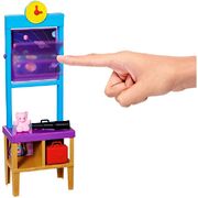 Barbie Space Discovery Science Classroom Playset with Student Small Doll