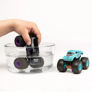 Monster Jam Color-Change 1:64 2 Pack Dirty to Clean Mohawk Warrior vs Whiplash Trucks
