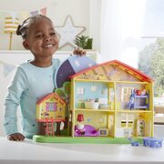 Peppa Pig Peppa?s Club Playtime to Bedtime House (missing a figure)