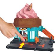 Hot Wheels City Downtown Ice Cream Swirl