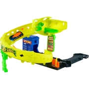 Hot Wheels City Snake Spiral Attack Playset