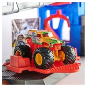 Monster Jam 1:64 Garage  Grave Digger  Playset 