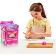 Cookeez Makery Cinnamon Treatz Oven Playset