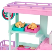 Little Live Pets Mama Surprise Families Baby Care Clinic Playset
