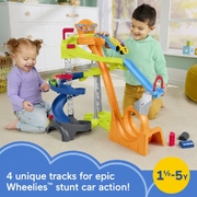 Fisher Price Little People Hot Wheels Spiral Stunt Speedway Toddler Race Track Playset