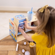 Melissa & Doug Wooden Cool Scoops Ice Creamery Playset