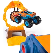 Monster Jam 1:64 El Toro Long Jump Playset