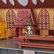 Harry Potter Wizarding World Minis Hogwarts Castle with 12 Accessories  (Damaged Box)