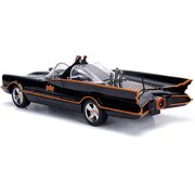 Jada 1:18 Classic TV Series 1966 Batmobile with Lights Batman and Robin 98625