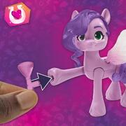 My Little Pony Cutie Mark Magic Princess Petals 3-Inch Hoof to Heart 