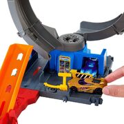 Hot Wheels Let's Race Nemesis - Bat Loop Attack Playset
