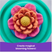Kinetic Sand Squish Blossom Playset