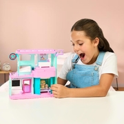 Little Live Pets Mama Surprise Families Baby Care Clinic Playset