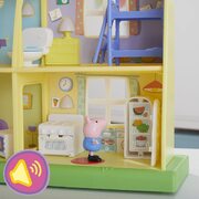 Peppa Pig Peppa?s Club Playtime to Bedtime House (missing a figure)