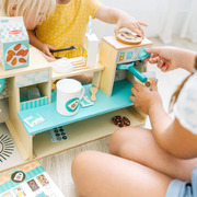 Melissa & Doug Wooden Cafe Barista Coffee Shop Playset