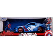 Metals Die Cast Marvel Avengers Captain America & 2006 Ford Mustang GT Figure