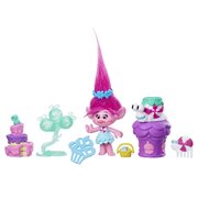 DreamWorks Trolls Small Town Story Pack- Poppy's Party