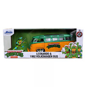Jada Teenage Mutant Ninja Turtles '62 VW Bus w/Leonardo 1:24 Scale Hollywood Ride
