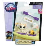 LPS Littlest Pet Shop City Rides- Felena PawPaw #67 and Puffery Duffster #68