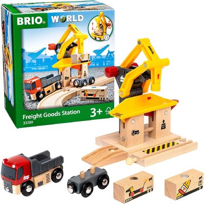 Brio World Freight Goods Station 6pcs 33280